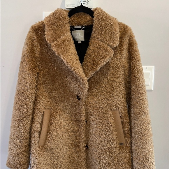 Soia + Kyo Santhia Faux Shearling Jacket in Toffee - Picture 4 of 14